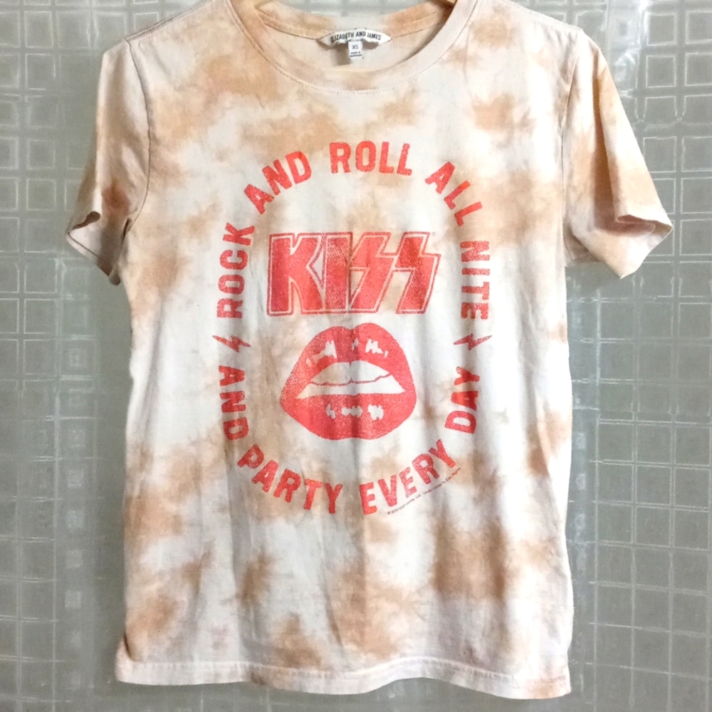 KISS T-Shirt Elizabeth & James